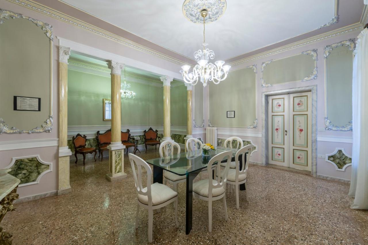 Bed and Breakfast Casa Di Carlo Goldoni - Dimora Storica Кьоджа Экстерьер фото