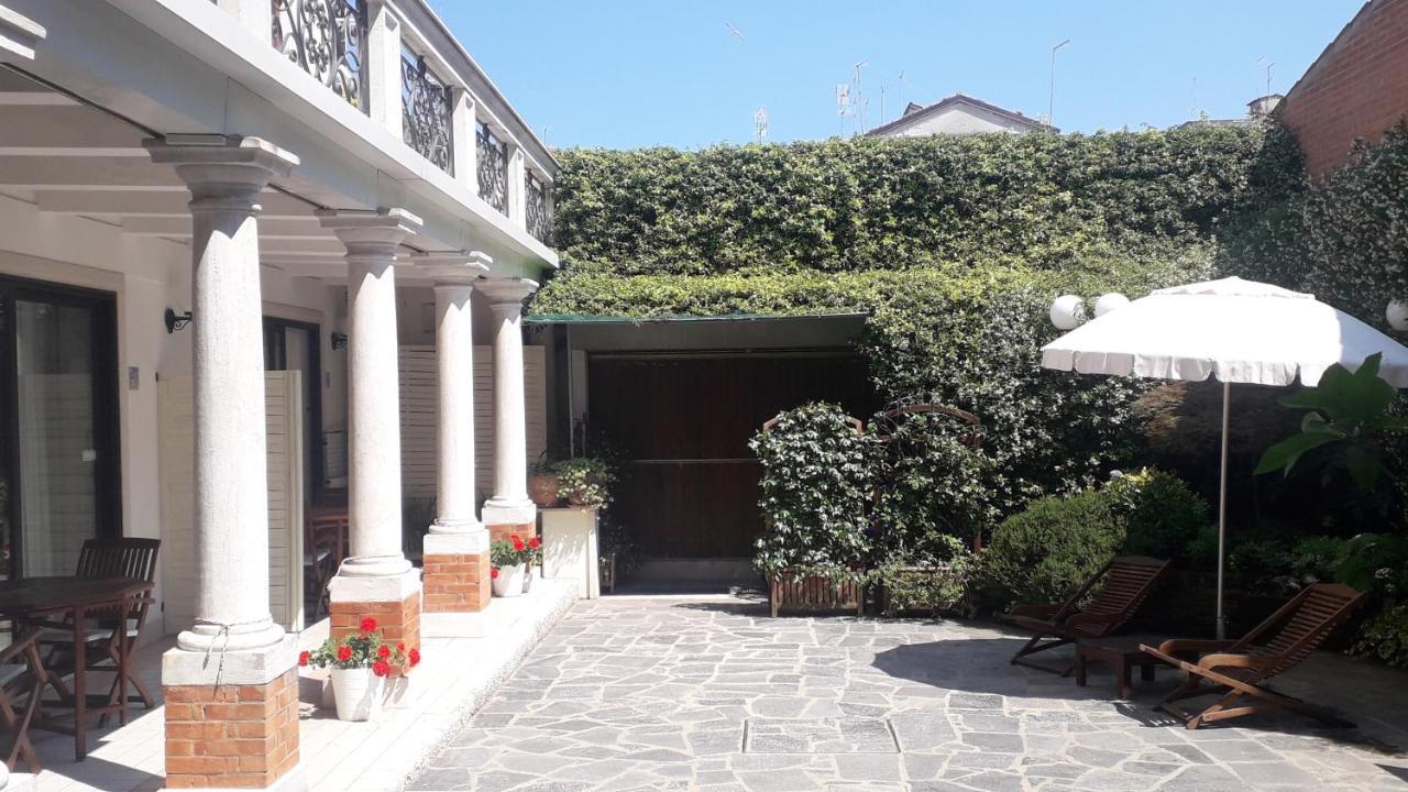 Bed and Breakfast Casa Di Carlo Goldoni - Dimora Storica Кьоджа Экстерьер фото